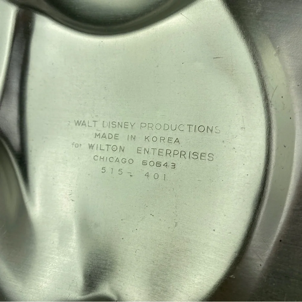 Vintage Wilton Winnie The Pooh Aluminum Cake Pan 515-401 Mold Bakeware Collect